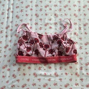 🌲Calvin Klein Pink and Red Floral mesh bra🌲